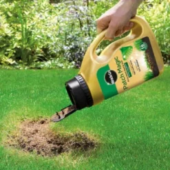 Miracle-Gro Patch Magic Grass Seed, Feed & Coir 1.1kg -B&M 245940 miracle gro patch magic grass seed feed and coir 2