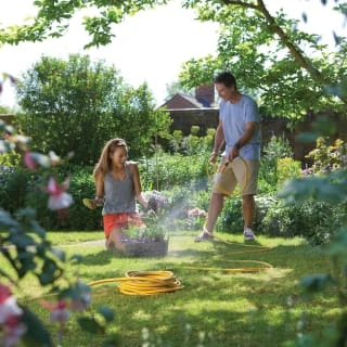 B&M Hozelock 30m Starter Hose With Fittings 2 B&M Hozelock 30m Starter Hose With Fittings - Image 2