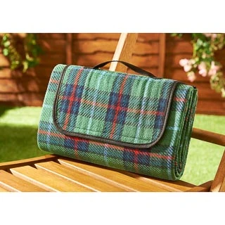 B&M Tartan Picnic Rug - Green 2 B&M Tartan Picnic Rug - Green - Image 2