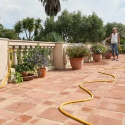 B&M Hozelock Superhoze 30m -B&M 338032 hozelock 30m expanding superhoze 3