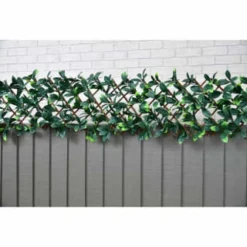 B&M Expanding Artificial Laurel Leaf Trellis 180 X 30cm -B&M 379971 expanding laurel leaf trellis 180x30cm 2